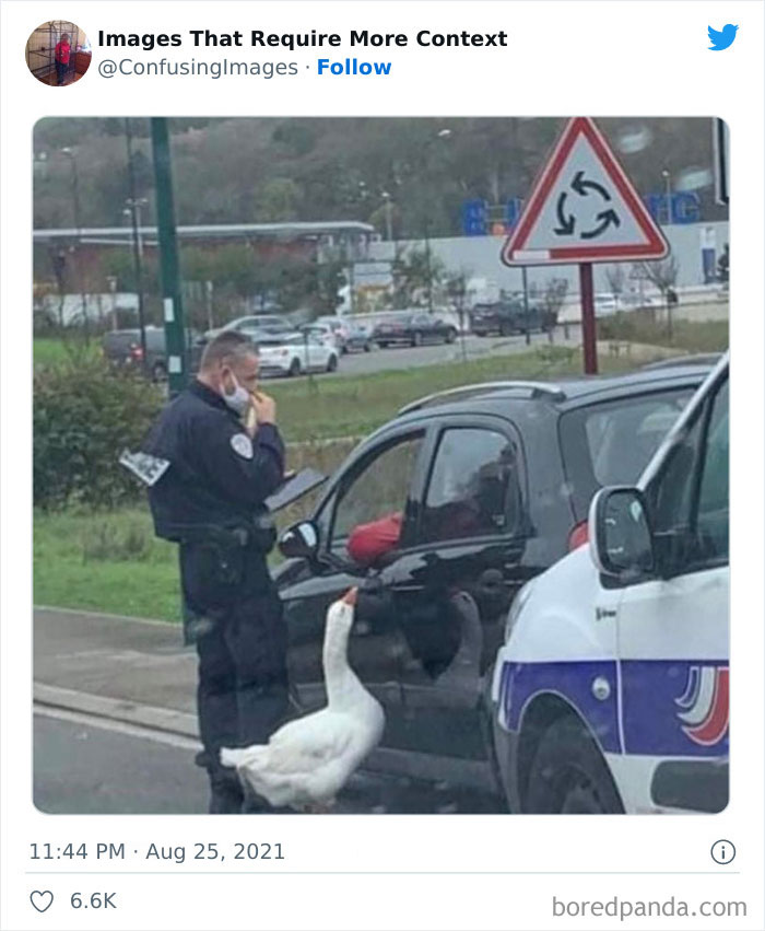 30 Funny And Confusing Pics Posted By The “Images That Require More Context” Twitter Page (New Pics)
