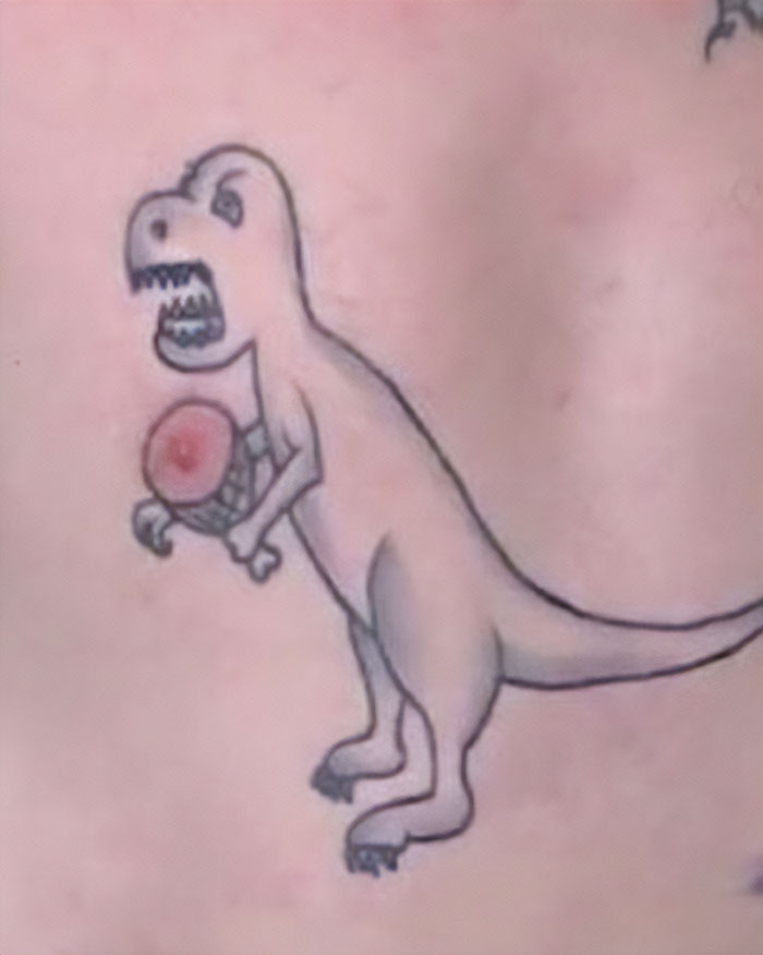 40 Times People Didn’t Even Realize How Bad Their Tattoos Were, As Shared On This Instagram Page