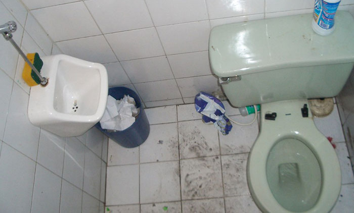 "No me pagan lo suficiente para aguantar esto": 20 personas comparten el momento en que comprendieron que estaban siendo explotados
