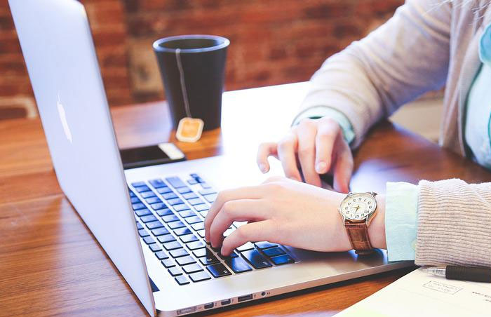 25 Compañeros de trabajo tan incompetentes como inolvidables por los errores tontísimos que cometían
