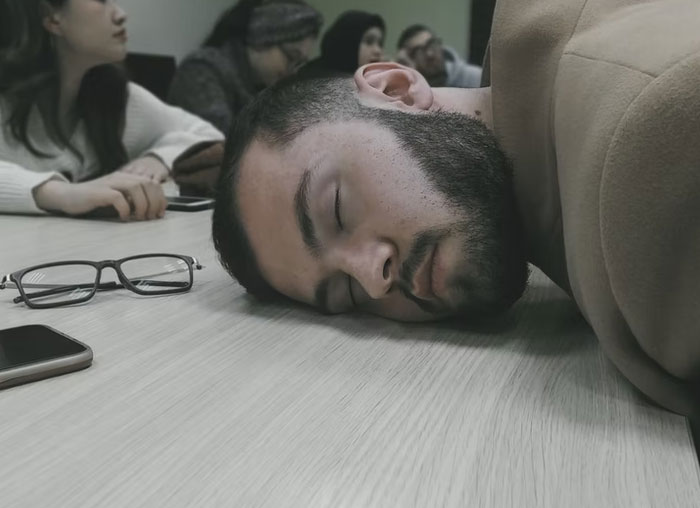 25 Compañeros de trabajo tan incompetentes como inolvidables por los errores tontísimos que cometían