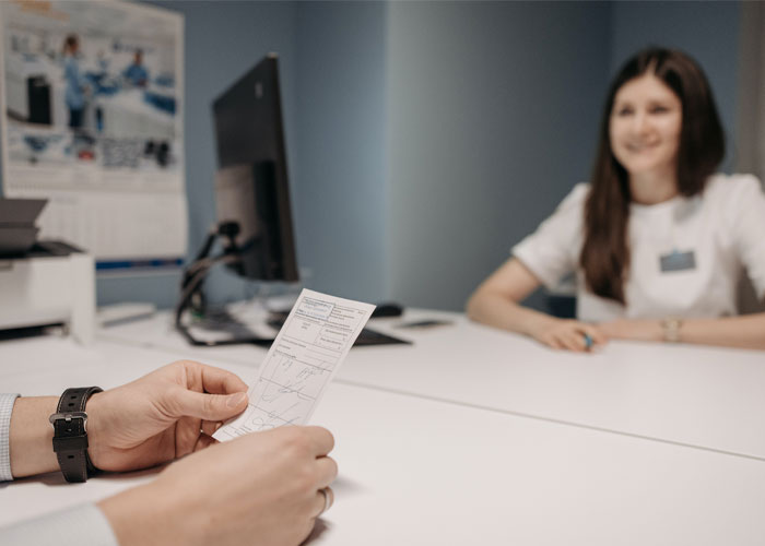 20 Ex-empleados revelan esos secretos que las compañías ocultan al público