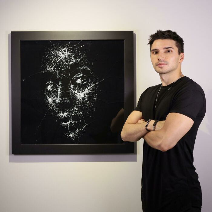 ¡He hecho un retrato rompiendo un cristal!