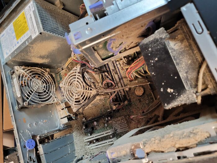 ¡Hay serrín en este PC!