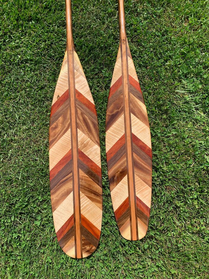 Les hice a mi mejor amigo y a su nueva esposa unos remos de canoa a juego para su boda