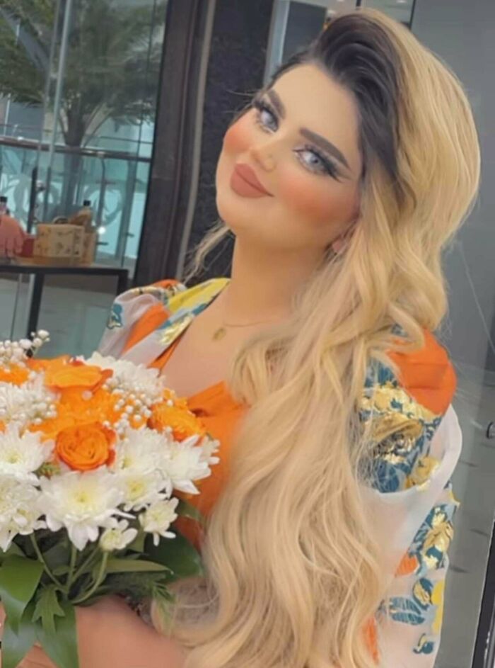 ¡Todos los looks de este maquillador son así! Sus clientes dan miedo