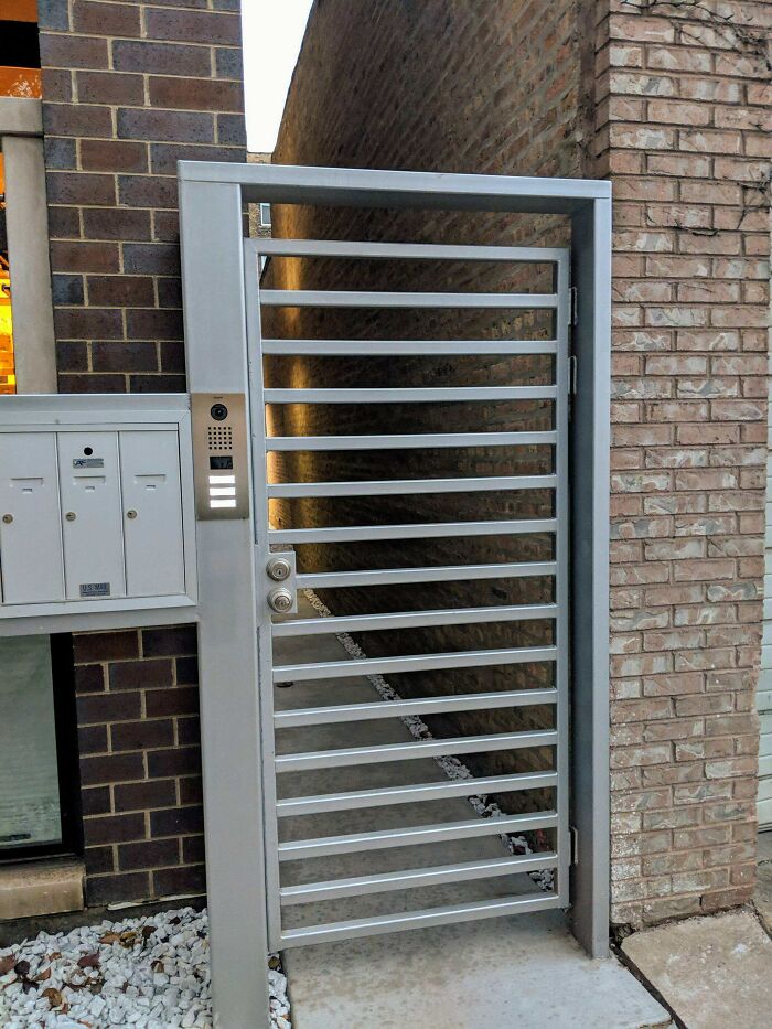 Cuando tu puerta es una escalera