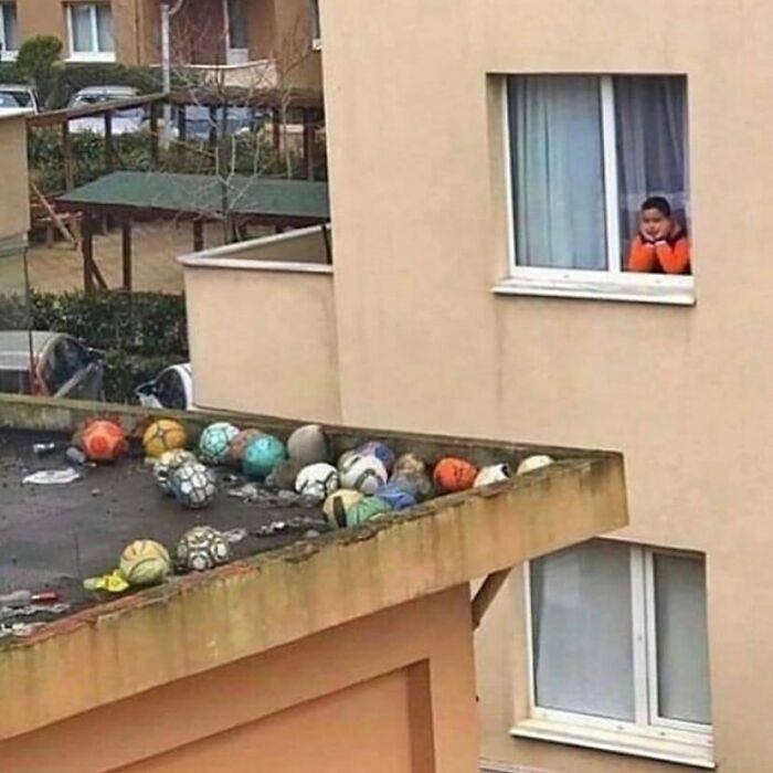 This Instagram Account Is Dedicated To Random Pics That Just Don't Make Any Sense, Here Are 50 Of The Best