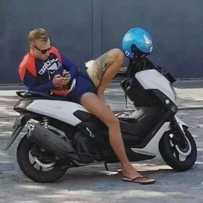 This Instagram Account Is Dedicated To Random Pics That Just Don't Make Any Sense, Here Are 50 Of The Best