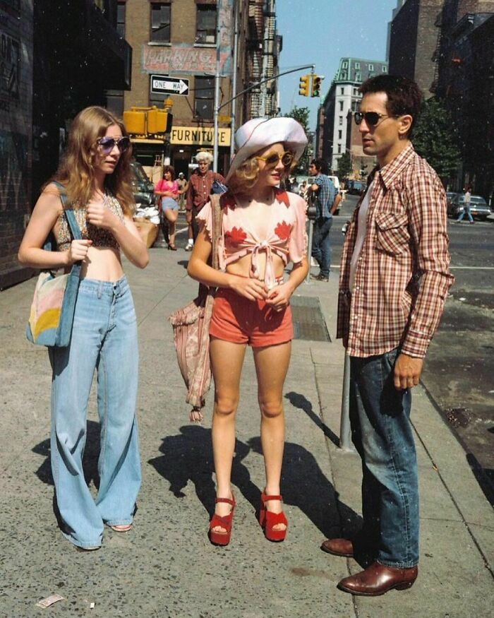 Billie Perkins, Jodie Foster y Robert De Niro en el rodaje de Taxi Driver, en 1975