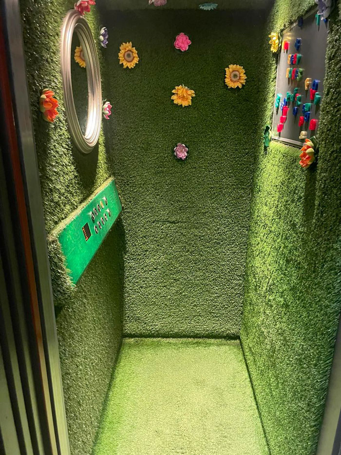 El ascensor de un hotel en el que me alojé recientemente. Es un hotel artístico en Londres llamado The Exhibitionist, y está lleno de instalaciones divertidas como ésta.