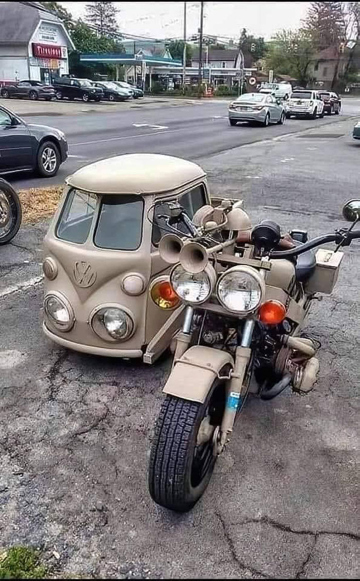 This Facebook Group Documents Examples Of Bad Drivers, Here Are 50 Of Their Funniest Posts (New Pics)