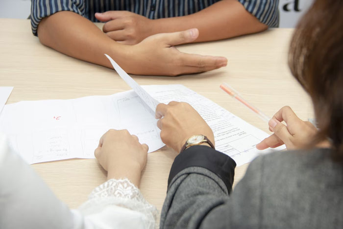 20 Personas comparten sutiles señales de alarma durante las entrevistas de trabajo que indican que no deberías aceptar el puesto