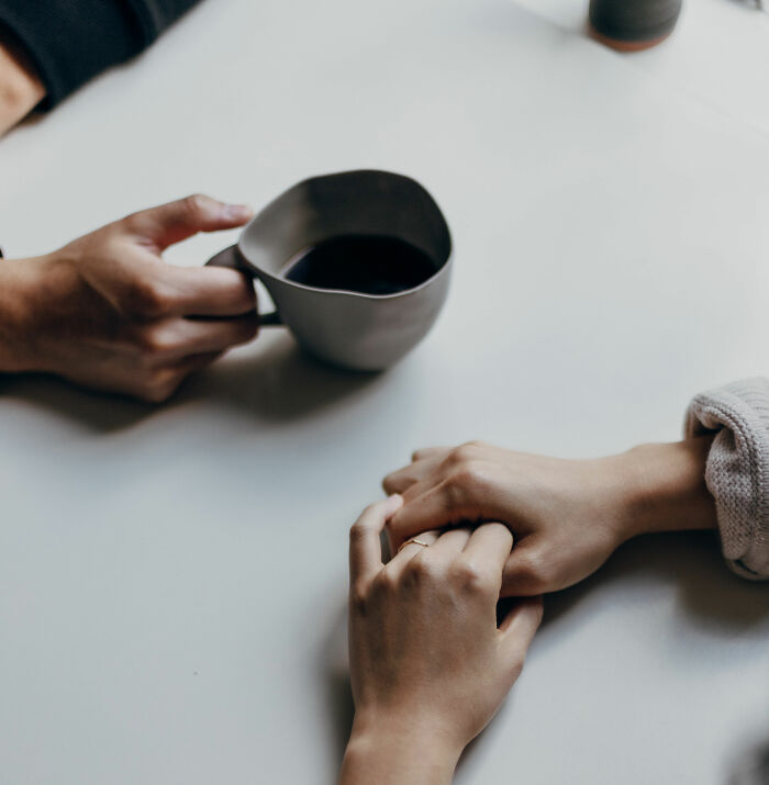 25 Historias incómodas de familiares diciendo algo inapropiado o desconsiderado