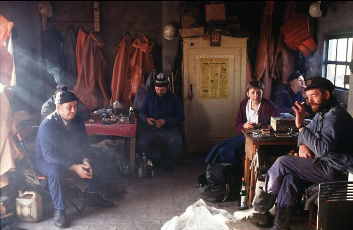 Angela Merkel con pescadores, 1990