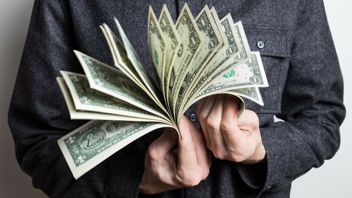 20 Hallazgos sorprendentes en tiendas de segunda mano que había que compartir en internet
