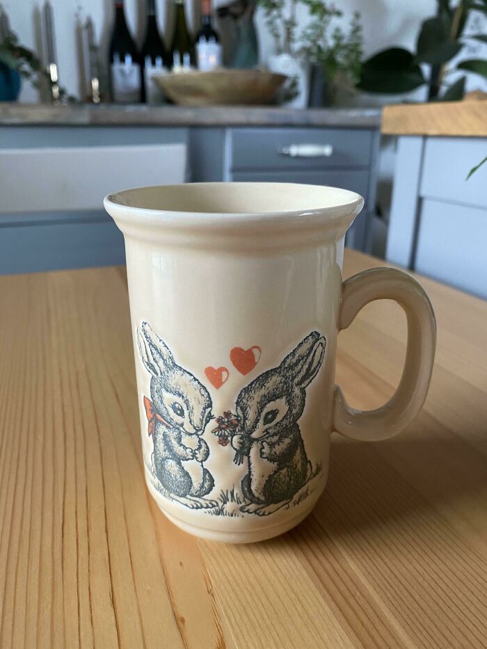 Una taza que me regaló una señora cuando era pequeña