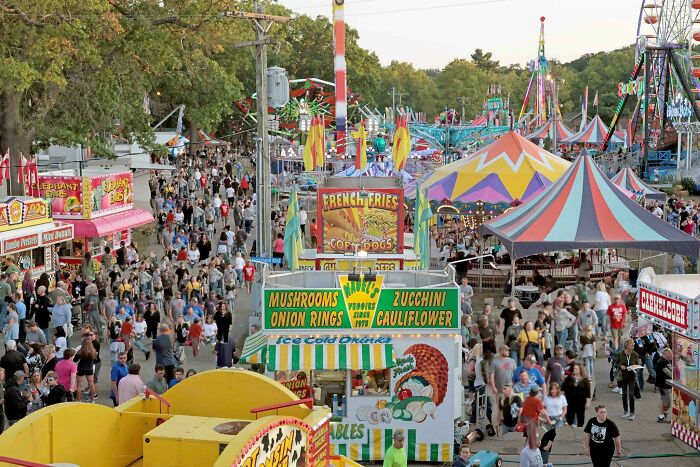 El periódico que intenta hacer que una feria parezca más popular
