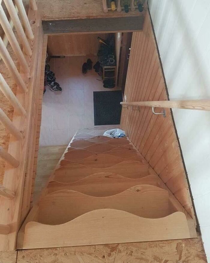 Escaleras onduladas: para que bajar por las escaleras sea más divertido