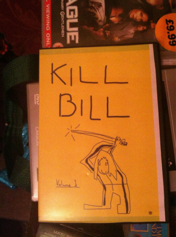 Al limpiar algunos DVD viejos, encontré este estuche personalizado que hice a mano