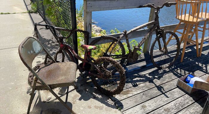 Fui por primera vez esta semana y saqué una silla y dos bicicletas. Toneladas de diversión, pero ahora tengo que aprender sobre cómo deshacerme de tanto