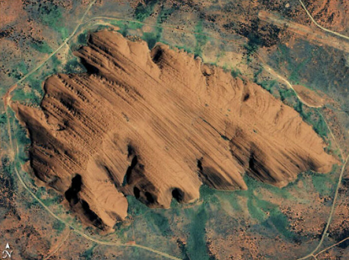 Uluru a vista de pájaro