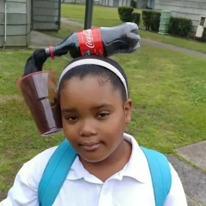 50 Confusing And Funny Photos Without Any Context, As Shared By This Instagram Page