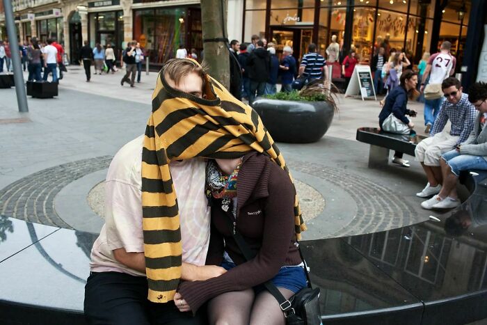 Scientist-Turned-Photographer Takes Pictures Of Ironic Everyday Moments (30 Pics)