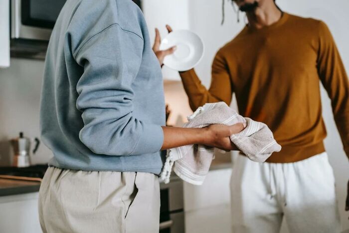 20 Hombres comparte señales de alarma a las que las mujeres deben prestar atención si no quieren terminar en relaciones horribles
