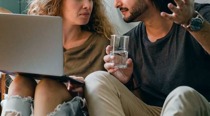 20 Hombres comparte señales de alarma a las que las mujeres deben prestar atención si no quieren terminar en relaciones horribles
