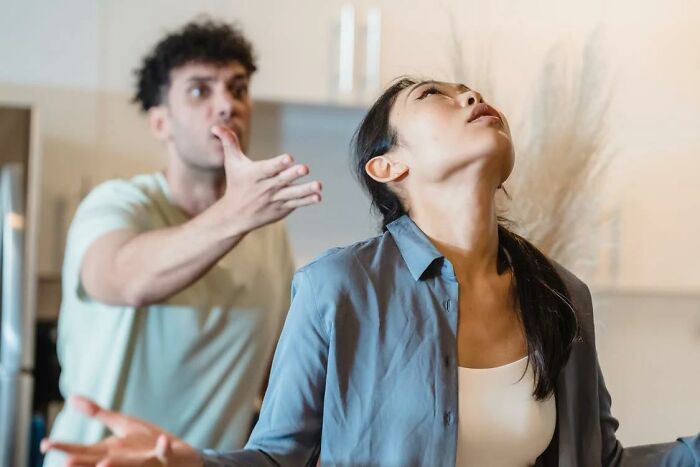 20 Hombres comparte señales de alarma a las que las mujeres deben prestar atención si no quieren terminar en relaciones horribles