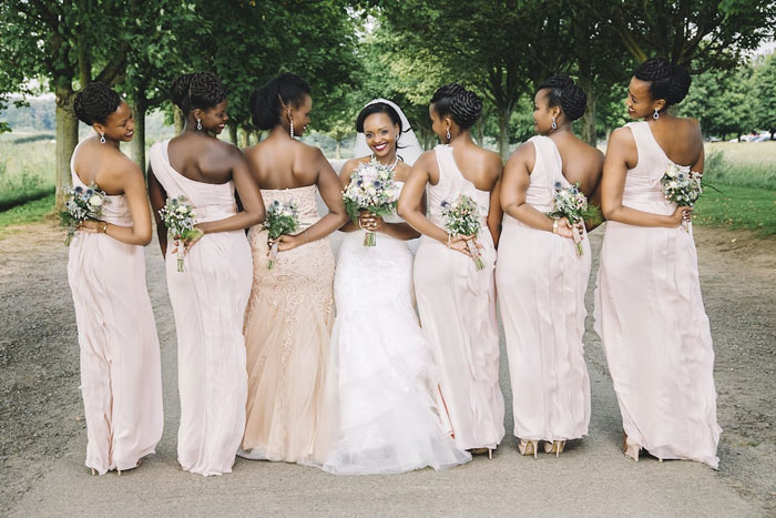 25 Tradiciones de boda muy tontas que la gente aborrece