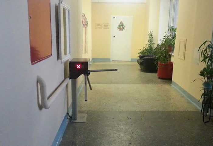 ¡Maldición! Tendré que encontrar otra forma de entrar