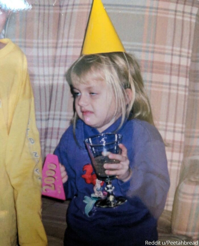 Mi hermana a los 6 años, estaba cansada y acababa de probar el zumo de uva con gas. No le gustó