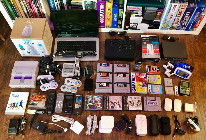 ¡21 kilos de videojuegos y electrónica por $32.02!