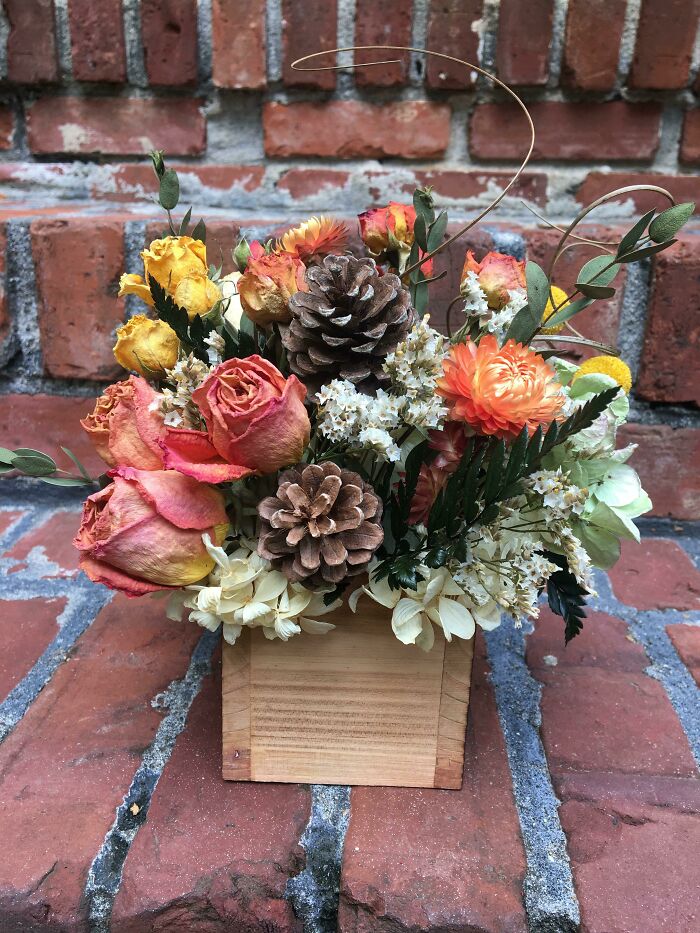 He hecho centros de mesa para mi boda con flores que he secado