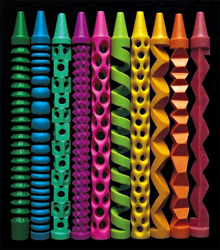 Diez crayones tallados