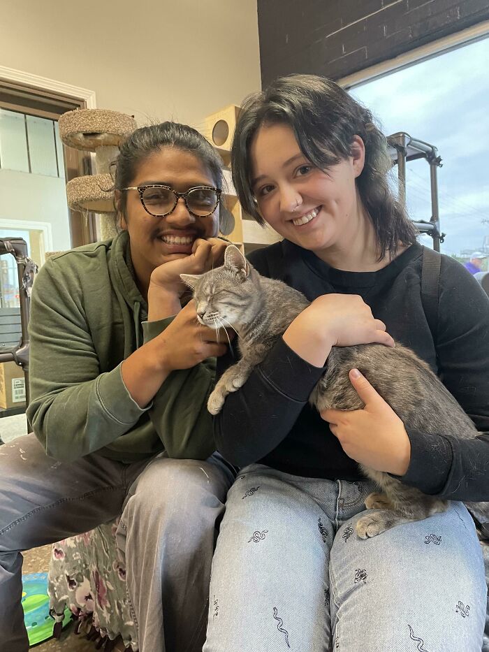 Mi pareja y yo adoptamos hoy a nuestro nuevo bebé. ¡¡¡Bienvenido!!!