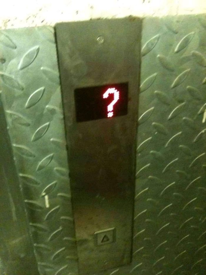 40 Confusing Images Where "Things Only Get Weirder" The Longer You Look