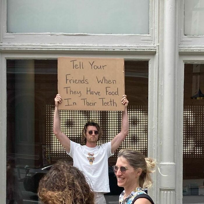 ‘Dude With Sign’ Has 8 Million Followers For Protesting Against Annoying Everyday Things With Funny Signs (30 New Pics)