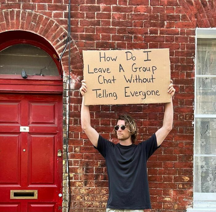 ‘Dude With Sign’ Has 8 Million Followers For Protesting Against Annoying Everyday Things With Funny Signs (30 New Pics)