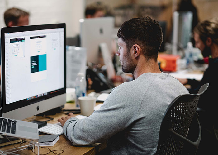 15 Historias de empleados con trabajos emocionalmente agotadores hablando de sus mejores momentos laborales
