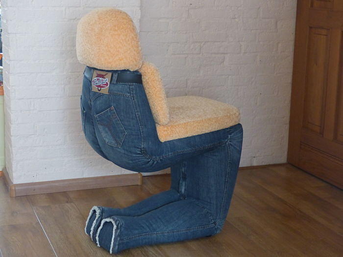 “Sorry For Design”: 50 Utterly Dreadful Designs Posted On This Instagram Account