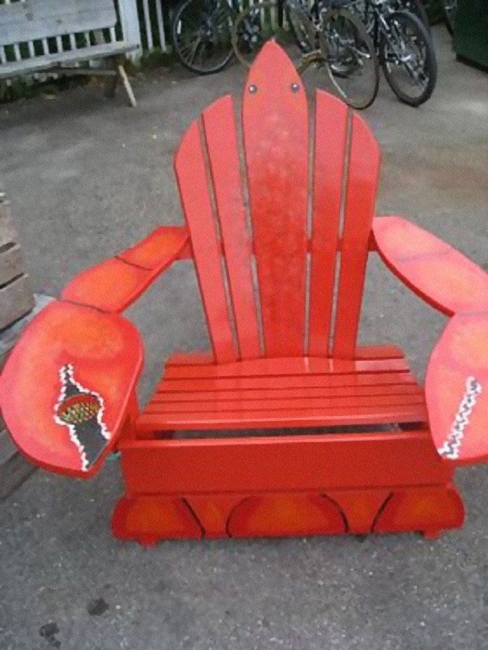 “Sorry For Design”: 50 Utterly Dreadful Designs Posted On This Instagram Account