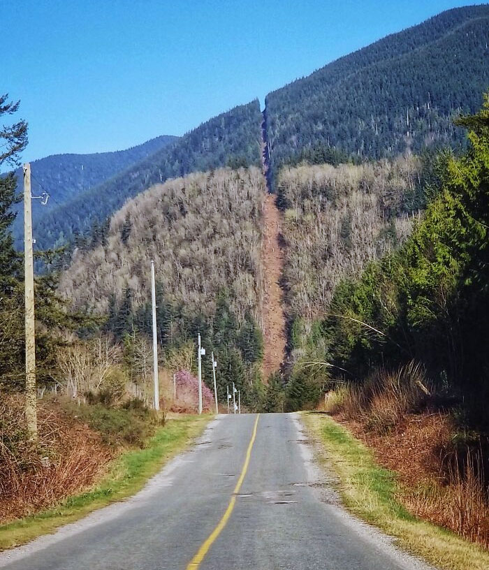 La frontera más larga del mundo sin defender. A la izquierda está Canadá y a la derecha, EE.UU.