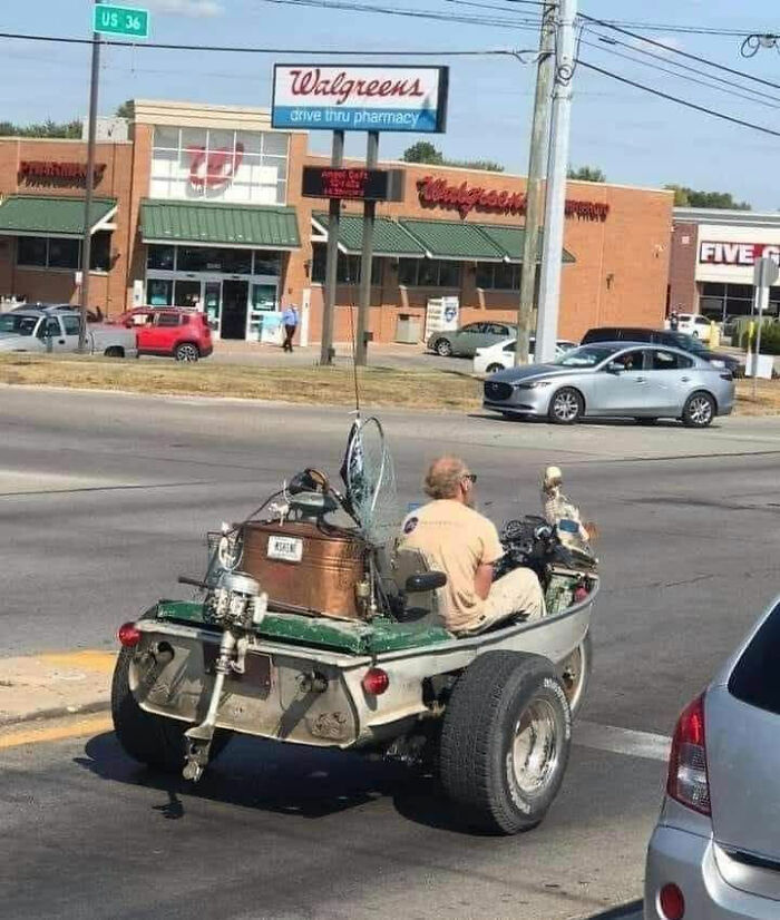 50 Times People Ruined Their Cars With Dumb Mods, As Shared On This Online Page