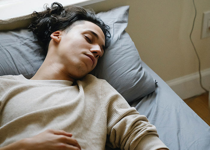 20 Personas cuentan lo más divertido que ha dicho su pareja en sueños