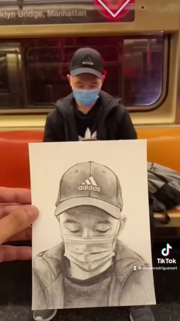 New York Artist Is Well-known For Drawing Unaware Subway Passengers and Then Posting Their Reaction Online (25 New Pics)