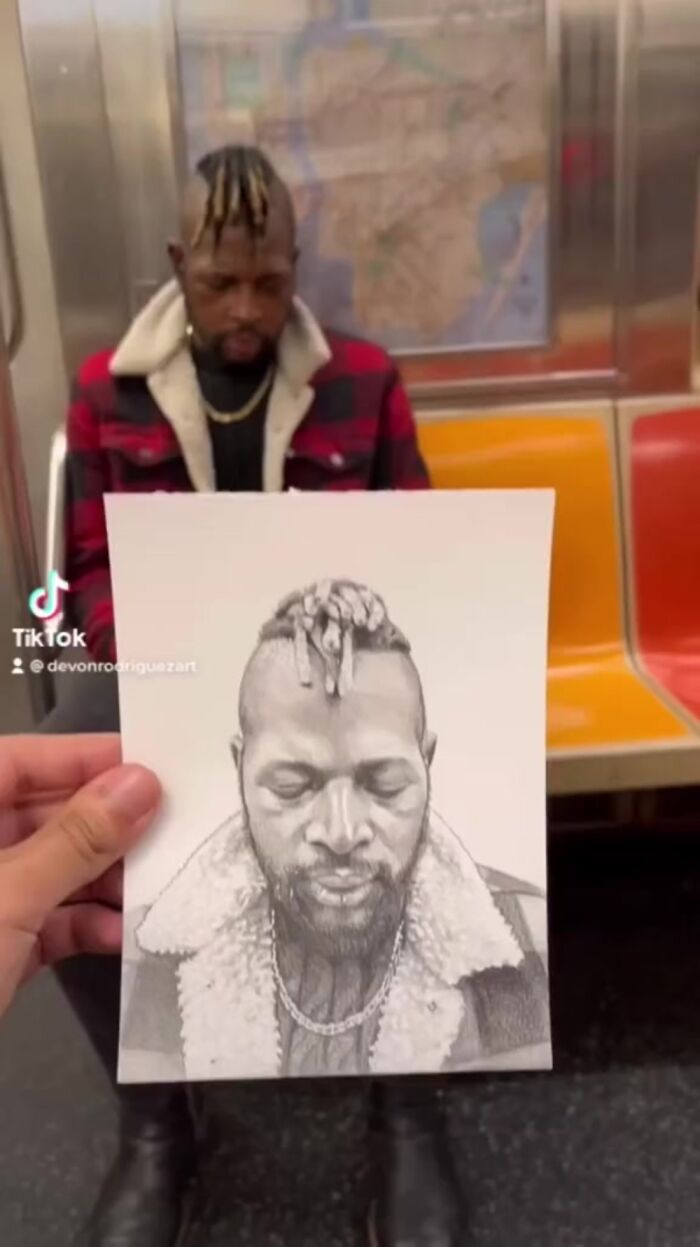 New York Artist Is Well-known For Drawing Unaware Subway Passengers and Then Posting Their Reaction Online (25 New Pics)