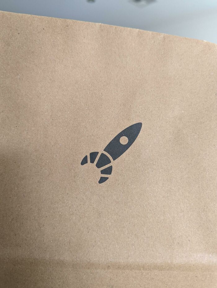 El logo de Lune Croissanterie, una pastelería especializada en croissants